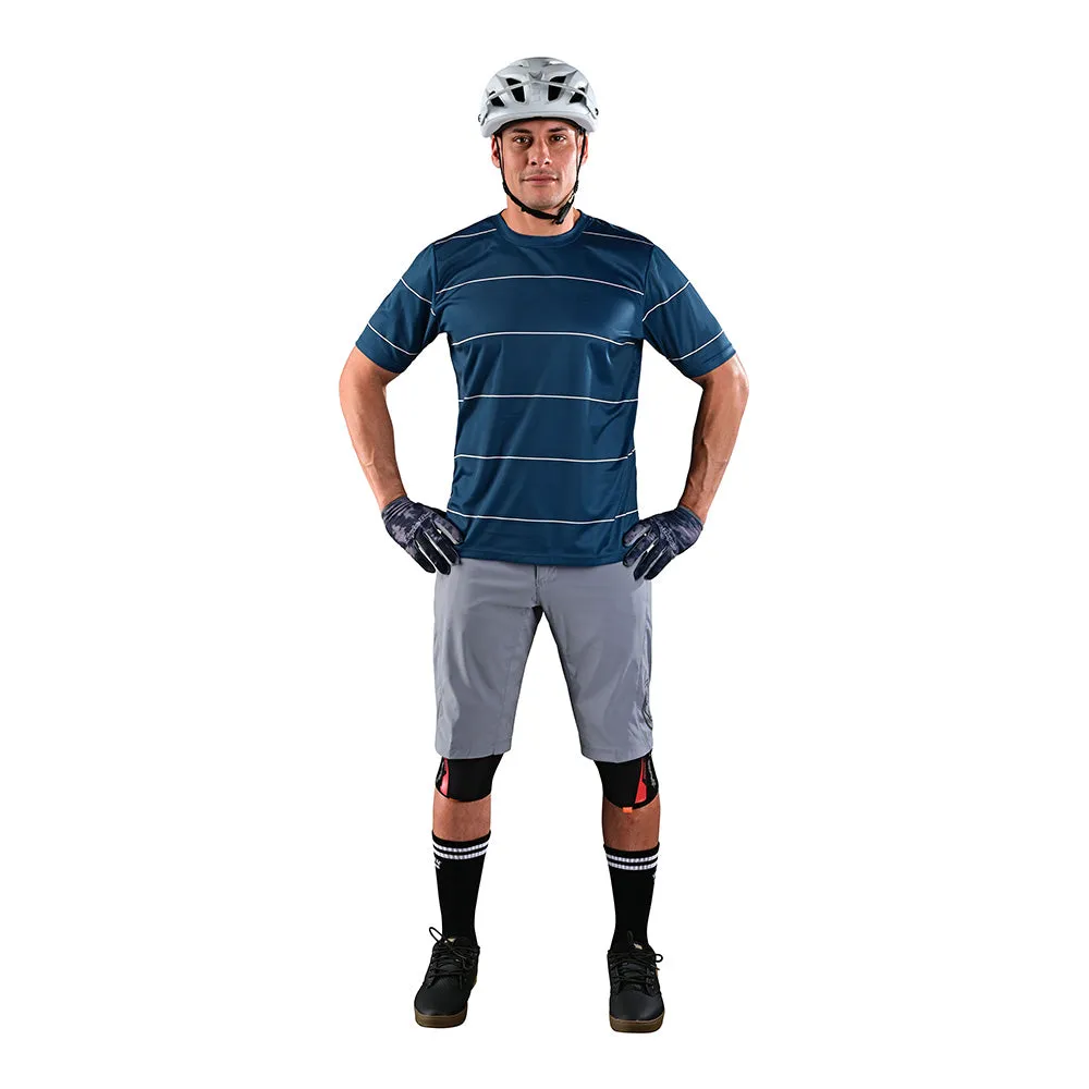 Flowline Short Shell No Liner Solid Gray