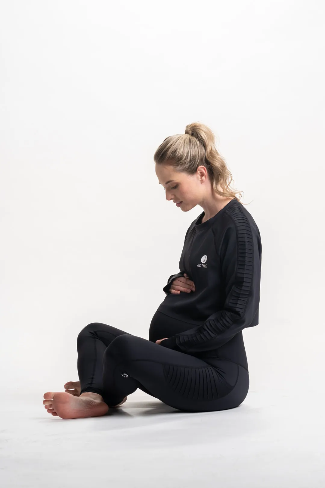 Kahina Pullover Crop Top